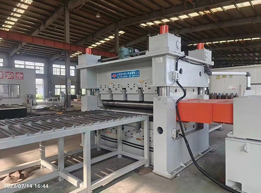 WG43-25x2000 leveling machine